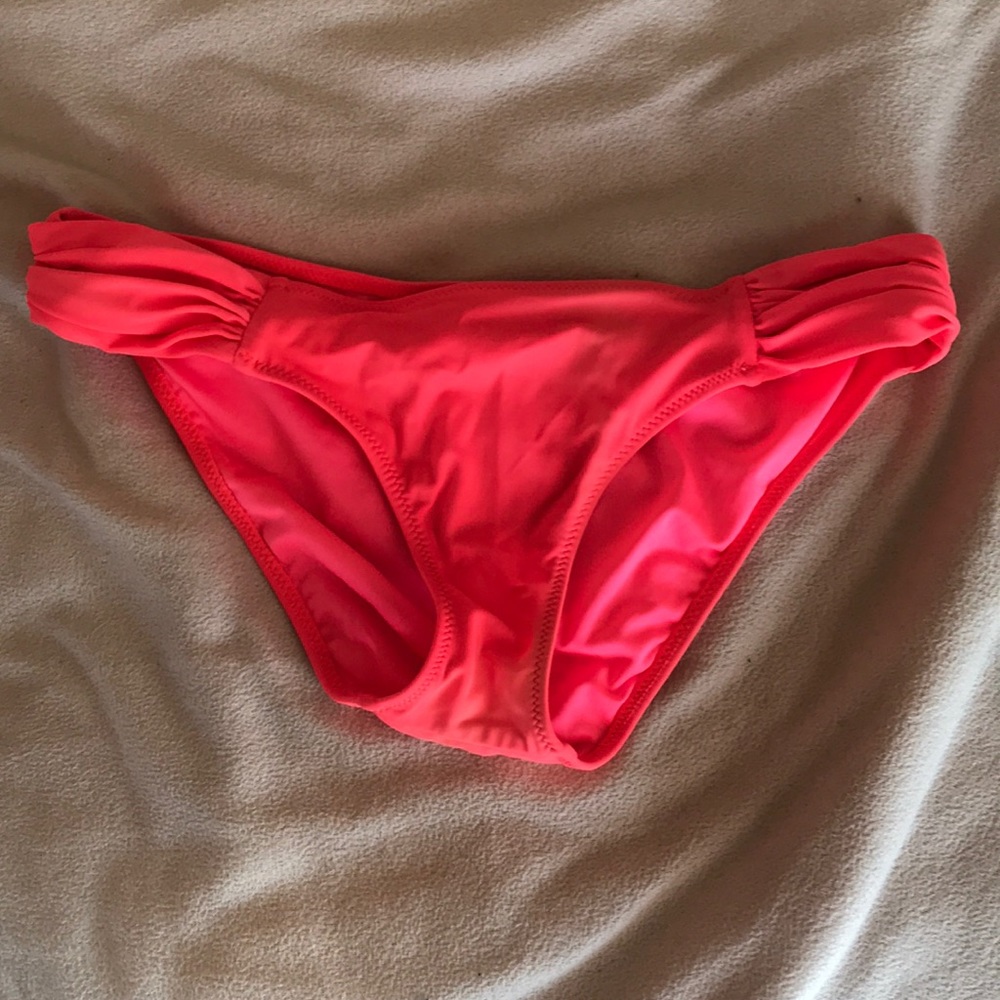 Bathing suit bottoms